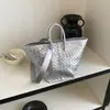 Bolsa de Mão Feminina Grande Capacidade Transfronteiriça Nova Moda Verão 2026 Versátil de Ombro Tote de Alta Qualidade