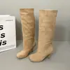 Botas de Caña Alta Estilo Coreano para Personas Petitas, Botas de Montura Vintage, Nuevas Botas de Moda Versátiles Adelgazantes de Gamuza para Primavera y Otoño 2026
