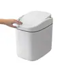 Lixeira plástica de mesa com tampa basculante, mini lixeira pequena para uso doméstico, lixeira de papel criativa estilo europeu para sala de estar com tampa
