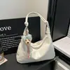2026 Novo Modelo Bolsa de Ombro Versátil de Luxo Estilo Coreano para Mulheres, Bolsa de Braço Estilosa, Bolsa Transversal da Moda para o Dia a Dia
