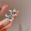 Pendientes coreanos de flores frescas y coloridas para mujer, modernos y ligeros, de lujo, con perlas de amor y un toque de estilo.