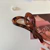 Elegante Matte Love Grab Clip Feminino Spring Back Head Hairclip Simples High-end Sense 2024 Novo Shark Clip Headwear