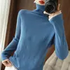 Suéter de malha de algodão puro com gola alta sobreposta e bordas enroladas, color-blocking, moderno e simples, versátil, elegante, de manga comprida, camisa base quente para mulheres