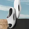 Pantuflas deportivas con LOGOTIPO personalizado para hombre, nuevas sandalias deportivas de verano para exteriores con soporte para el arco, pantuflas de exterior de suela gruesa