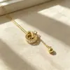 Collar de doble anillo, cadena para la clavícula, nicho de lujo ligero, nuevo collar de doble anillo de moda para mujer, collar vibrante y sofisticado de acero de titanio