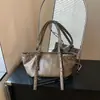 Bolsa de Mão Feminina Fashion Brilhante Nova Outono Desenho Animado 2026 Estilo Japonês e Coreano Fofa com Pingente Bolsa de Ombro