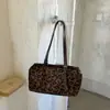 2026 Nuevo Estilo Coreano Moda Nicho Retro Gamuza Felpa Bolso Boston Gran Capacidad Hombro Único Cruzado