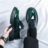 Sapatos Masculinos Transfronteiriços Brilhantes com Solado Grosso de Cadarço Grandes de Couro Estilo Britânico Sapatos Formais Business Casual Tamanho Grande Sapatos Masculinos que Aumentam a Altura