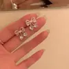 Nuevos Pendientes de Botón con Forma de Corazón con Perla y Circonita Estilo Coreano 2026 Nuevos Pendientes Ligeros de Lujo Adornos Únicos y Hermosos para las Orejas