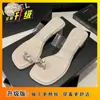 Sandalias Ligeras Transparentes Estilo Chanel con Punta Abierta y Mariposa 2025 Otoño Nuevas Sandalias Cuadradas de Tacón Grueso que Aumentan la Altura para Personas Bajitas