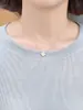 Atuendo otoñal elegante y casual para mujeres de mediana edad y mayores: una nueva colección de otoño con un chaleco holgado que favorece la figura y un elegante conjunto de tres piezas