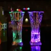 Taza cuadrada de plástico Taza cuadrada de inducción para jugo Taza de cerveza luminosa colorida LED Suministros para bar KTV al por mayor