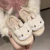 Lindas zapatillas de algodón para mujer con forma de gato, de felpa suave y suela blanda, para uso en casa, nuevas zapatillas de algodón antideslizantes para exteriores, otoño e invierno 2026
