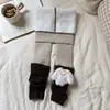 Leggings Novos para Meninas com Forro de Fleece para Outono e Inverno, Roupa Externa, Meias-Calças de Fleece Grossas Inteiriças com Desenhos Animados, Calças Longas Quentes Infantis de Retalhos
