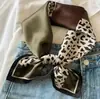 Bufanda de seda de estilo nuevo para mujer, estilo coreano, combinable con todo, estilo Sense 70, con protección para el cuello, estilo retro, para primavera y otoño.