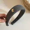 Diadema Ancha de Sarga Simple para Mujer con un Toque de Lujo, Nuevo Estilo 2026, Elegante Diadema de Lana para Mujer con Volumen Craneal Alto