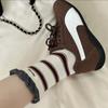 Calcetines de Raya Sin Costuras para Mujer con Colores Contrastantes, Etiqueta de Tela con Letras en Puño Doble, Calcetines de Media Pantorrilla, Estilo Coreano, Puño de Burbuja de Algodón, Calcetines Trendy Ins