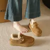 Sapatos de algodão estilo Birkenstock, retrô, com sola grossa, totalmente fechados, forrados com fleece, para mulheres, nova coleção inverno 2026, botas de neve quentes e espessadas, sapatos peludos estilo Birkenstock