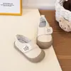 Sapatos Infantis Fechados para Primavera e Outono, Anti-Chute, com Velcro, Solado Macio Antiderrapante, Respiráveis, Casuais para Meninos e Meninas