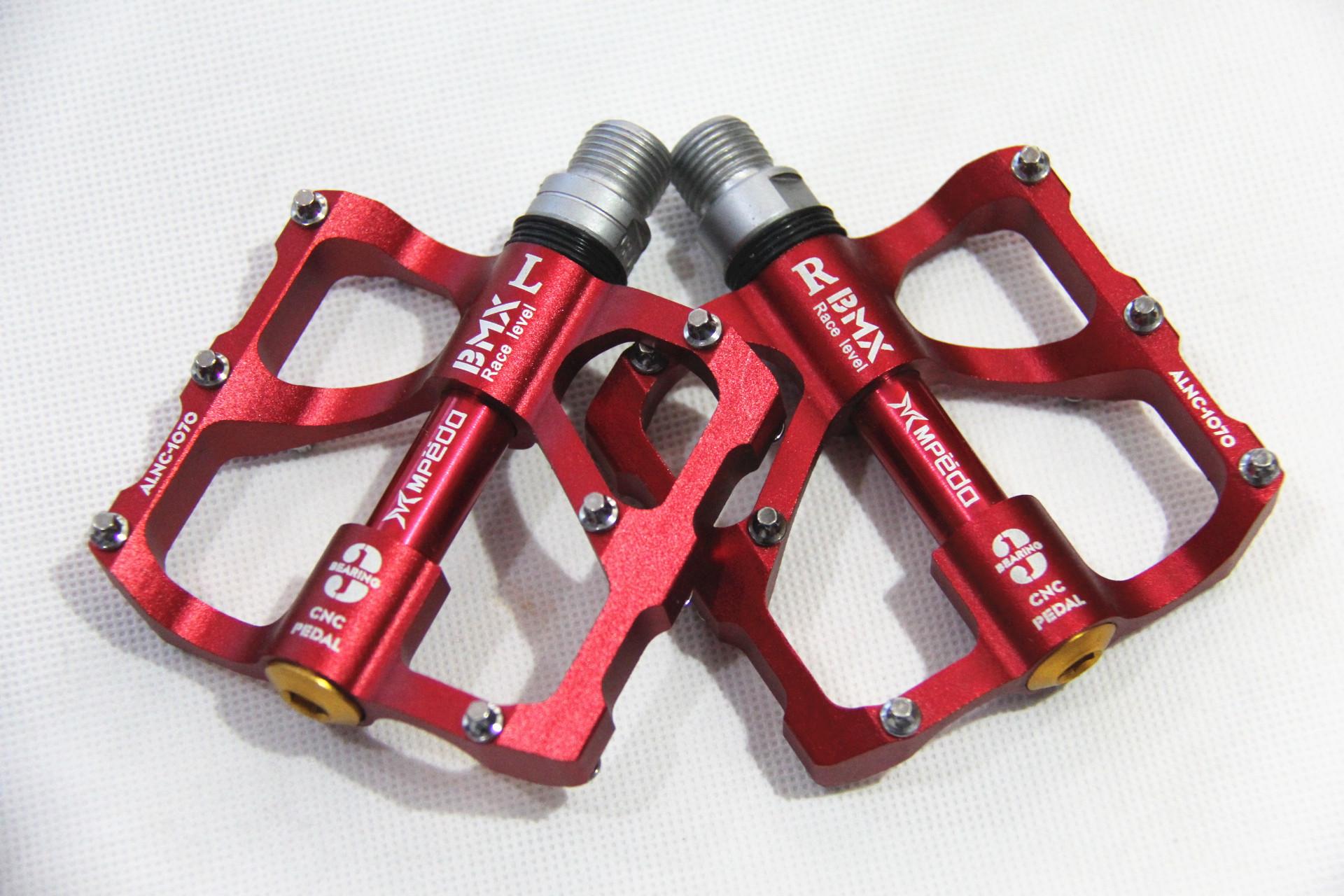 4078787488_1564704934