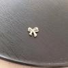 Mini acessórios de borboleta de tamanho pequeno, pingentes de metal prateados simples, acessórios para meninas, fita, laço vazado, acessórios