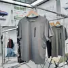 Série alternativa acessível: não gruda, perfurada a laser, respirável, absorve o suor, camiseta masculina funcional para atividades ao ar livre, elástica, de manga curta, secagem rápida