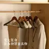 Perchas de Madera Maciza Recubiertas de Terciopelo para Trajes de Hombre, Perchas de Madera para Abrigos, Perchas de Madera Maciza para Ropa, Hombro Ancho, Antideslizantes, Perchas de Ropa Sin Costuras, Venta al por Mayor