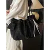 Bolso de hombro plisado de nicho estilo coreano transfronterizo 2026 para mujer, versátil, para el trabajo, bandolera tipo cubo