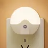 Nueva Lámpara de Mesita de Noche con Inducción Caliente Nueva Extraña Regalo Creativo Lámpara LED Enchufable Ahorro de Energía Control de Luz Luz Nocturna