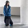 Jaqueta corta-vento com capuz para meninas, peça de outer wear de outono, novo estilo 2026, jaqueta corta-vento com capuz infantil, à prova de vento e quente, para crianças maiores, adequada para vendas transfronteiriças
