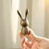 Peine Masajeador de Nariz de Conejo Lindo de Sándalo Verde para Uso en Casa, Exquisito para el Uso Diario de Mujeres, Adecuado para Masajear Acupuntos de los Ojos y Todo el Cuerpo