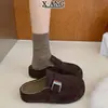 Versión de Lana de Vacuno Zapatos Birkenstock de Suela Gruesa para Mujer Calientes con Felpa Adicional Slip-On Persona Perezosa Zapatos de Algodón con Pelo Punta Cerrada Medias Zapatillas