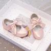 Zapatos de Cuero Pequeños Blancos para Niñas Zapatos Individuales Zapatos para Niños Primavera y Otoño Princesa Estudiantes de Primaria Planos Suela Blanda Zapatos de Mesa Niñas