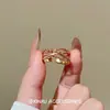 Anel de Café Vintage de Luxo Leve Dourado com Artesanato Intricado, Único e Estiloso, Versátil e Criativo