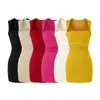 Vestido con cuello halter, nuevo estilo verano 2026, escote cuadrado retro elegante, entallado a la cintura, vestido corto sexy ajustado al cuerpo, elegante vestido corto para mujer