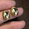Aretes de Metal Geométricos Tipo Frijol para Mujer, Lujo Accesible, Gama Alta, Aretes Simples y Versátiles, Aretes Elegantes y Versátiles
