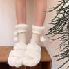 Calcetines afelpados para mujer otoño e invierno calcetines de punto tipo rizo calcetines japoneses dulces de lana de cordero con costuras hasta la pantorrilla calcetines cálidos con pompón de piel