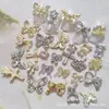 Celebridade da Internet Borboleta Oca Liga Joias para Nail Art Urso Diamante Luxo Leve Laço Cruz Coroa Acessórios Atacado