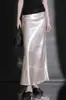 Saia Midi Bodycon de Tecido Acetinado Brilho de Seda Primavera 2026, Cor Sólida, Elegante Estilo Executivo Saia Cauda de Peixe com Toque de Luxo