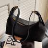 Bolsa de Braço para Mulheres, Grande Capacidade, Novo Design de Nicho Outono e Inverno 2026, Bolsa de Ombro Transversal Retro Fosca de Alta Qualidade