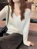 Suéter de punto holgado estilo perezoso para mujer, nuevo estilo, prenda interior base, top azul de cuello bajo para primavera y otoño