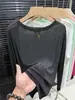 Camiseta de Seda de Gelo de Verão 2026 para Mulheres, Fina e Solta, Top Amarelo para o Verão, Cobertura de Proteção Solar, Roupa de Baixo de Manga Longa