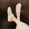 Sandálias Birkenstock Planas para Mulheres, Meias Pantufa Fechadas, Pantufas Mary Jane Primavera/Verão 2026 para Mulheres, Uso Externo de Verão