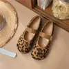 Sapatos de Primavera e Outono Sapatos de Salto Baixo Pé Francês Confortáveis Sapatos Mary Jane Femininos 2026 Sapatos Que Não Cansam Novo Estilo Versátil Sola Macia Estilo Retrô