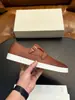 Zapatillas casuales de cuero con hebilla de comercio exterior populares STN de corte bajo con forro suave, color liso de moda, slip-on, zapatos versátiles para hombre