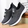 Sapatos de pano de Pequim antigo masculinos sola macia preto trabalho trabalho primavera e outono antiderrapante leve tênis casual de pai sapatos de chef