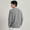 2026 se puede reactivar # Sudadera de alta gama retro de trabajo pesado de dos piezas falsas con textura horizontal de manga larga para hombre, nuevo modelo de algodón de otoño
