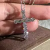 Collar de cruz con colgante microincrustado de circonita grado lAAA Colgante exquisito europeo y americano Chapado en oro real de 18K protección ambiental fabricante