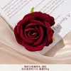 Flores Artificiales Rosa Terciopelo Decoración Escena de Boda Sala de Estar Alta Simulación Pinza para el Cabello Decorativa Flor Ramillete Accesorios para Arco Flores Falsas