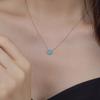 Collar de Plata de Ley 925 Flor de Cuatro Hojas de la Suerte para Mujer, Lujo Accesible y Versátil Cadena Clavicular Turquesa con Accesorios Apilables de Flor de Diamante